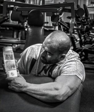 The H2 Medical hydrogen bottle has become a part of me, says Norbert Zajac, Men’s Bodybuilding European Champion – NABBA Europe 2025.